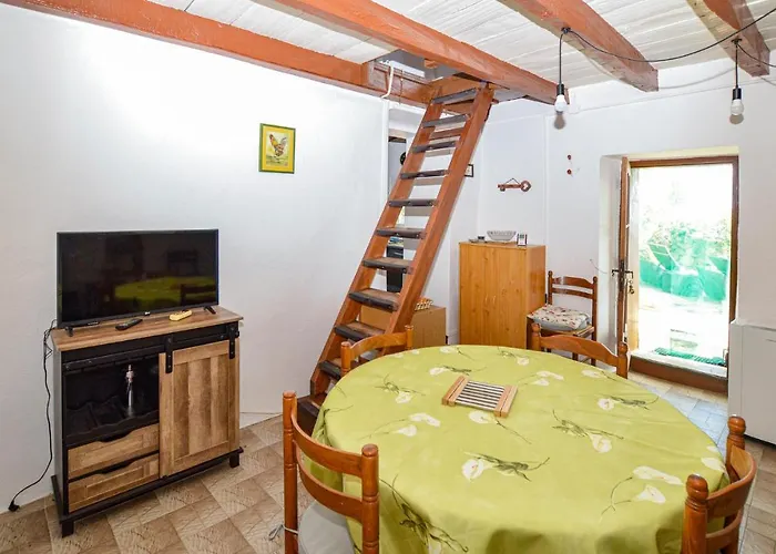 2 Bedroom Awesome Home In Coti-Chiavari
